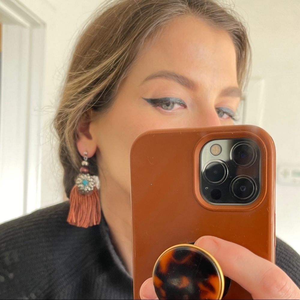 Santa Fe New Mexico Navajo Brown Leather Drop Earrings - Picture 11 of 11